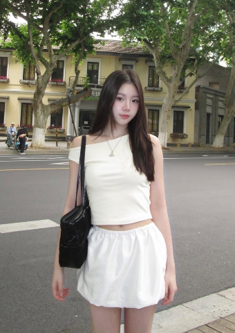 Minnie: รูปที่ 1 จาก 4