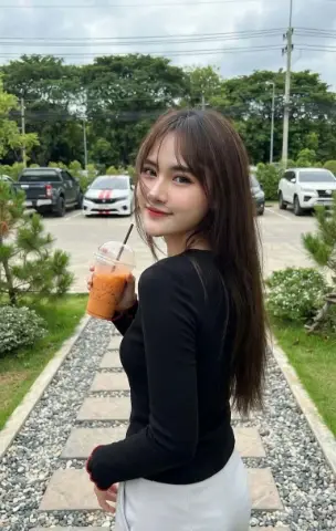ภาพตัวอย่างที่ 4 — มีมี่