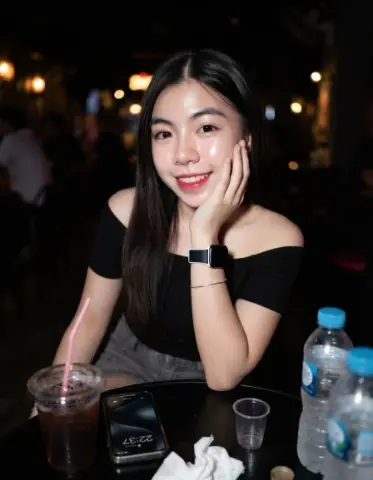 ภาพตัวอย่างที่ 3 — เอมมี